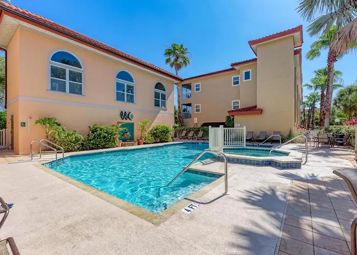 Bradenton Beach Club Bliss-3 Bedroom-2 Bathroom Condo-2 Pools-Hottub-Private Beach Access