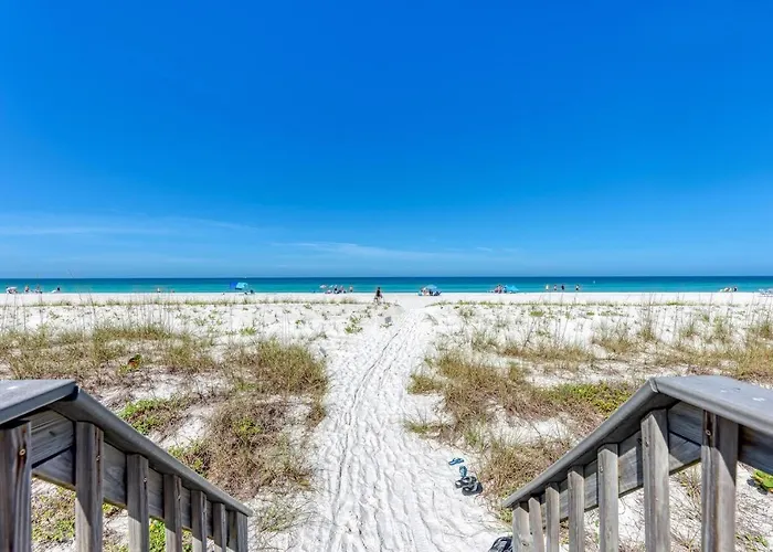 Bradenton Beach Club Bliss-3 Bedroom-2 Bathroom Condo-2 Pools-Hottub-Private Beach Access